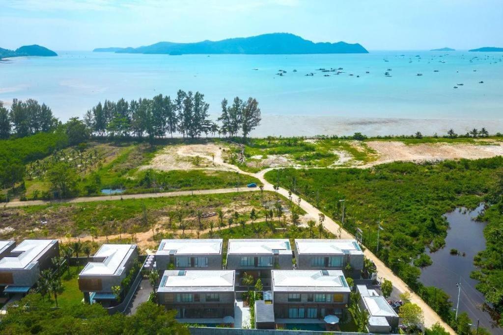 Villa Brand New Luxury Sea View 500m Sea V123 Phuket